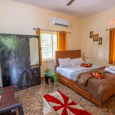 Saptami Hampi Homestay Exterior photo