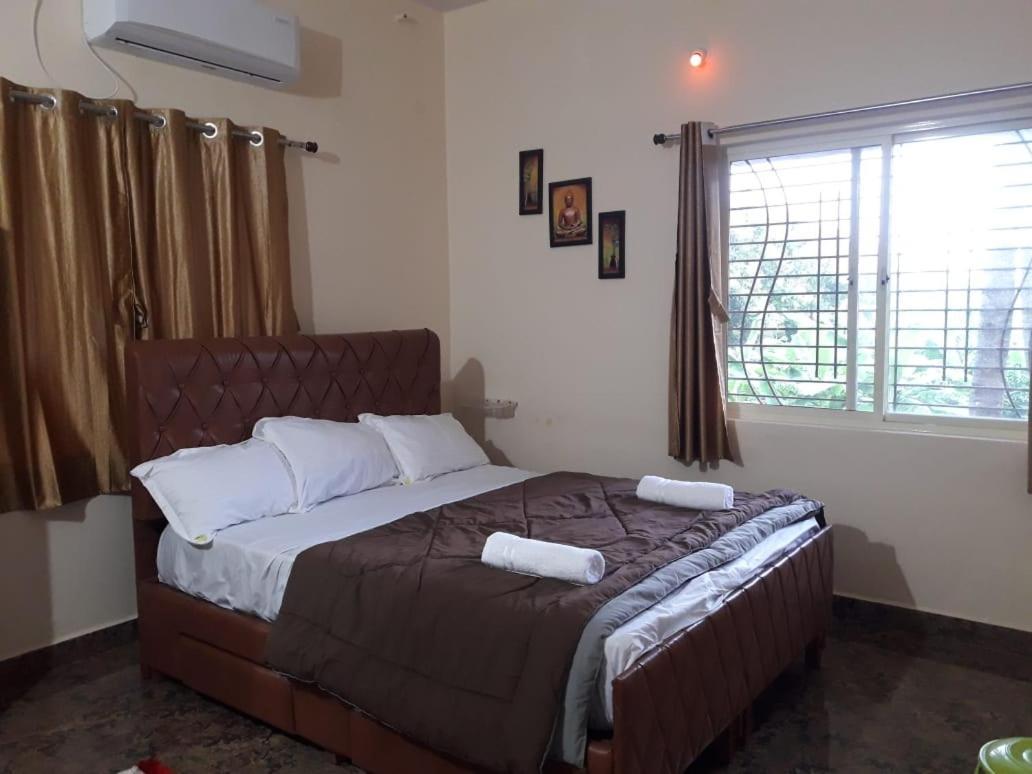 Saptami Hampi Homestay Exterior photo