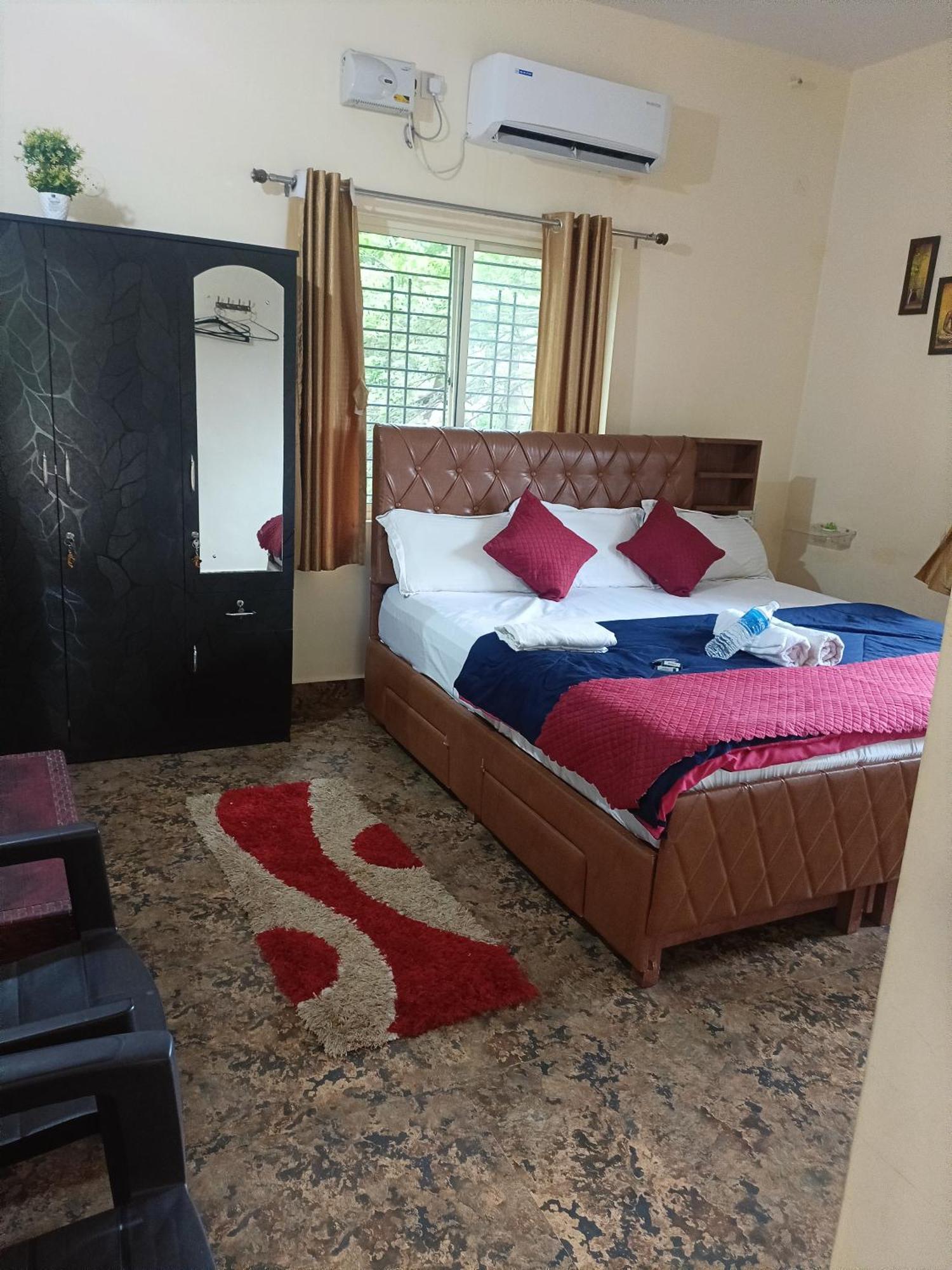 Saptami Hampi Homestay Exterior photo